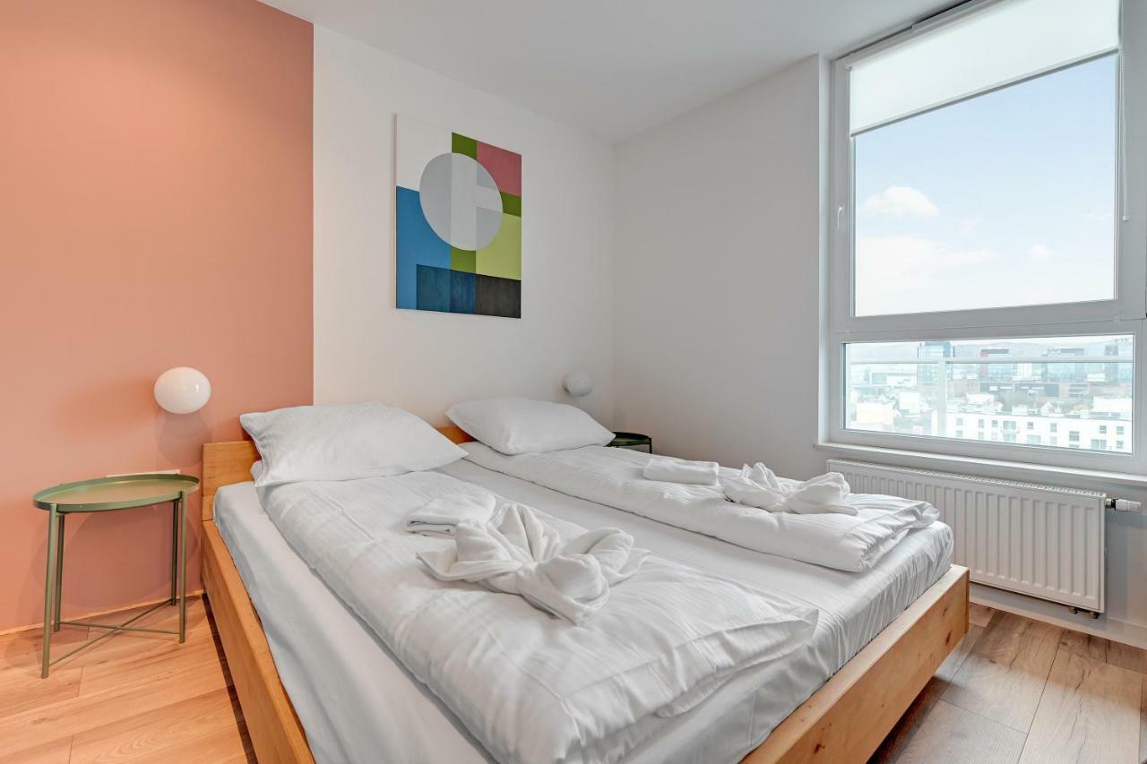 Platinium Top Floor City View غدانسك المظهر الخارجي الصورة